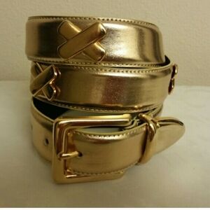 New without tags women's X fashion gold leather belt size XS